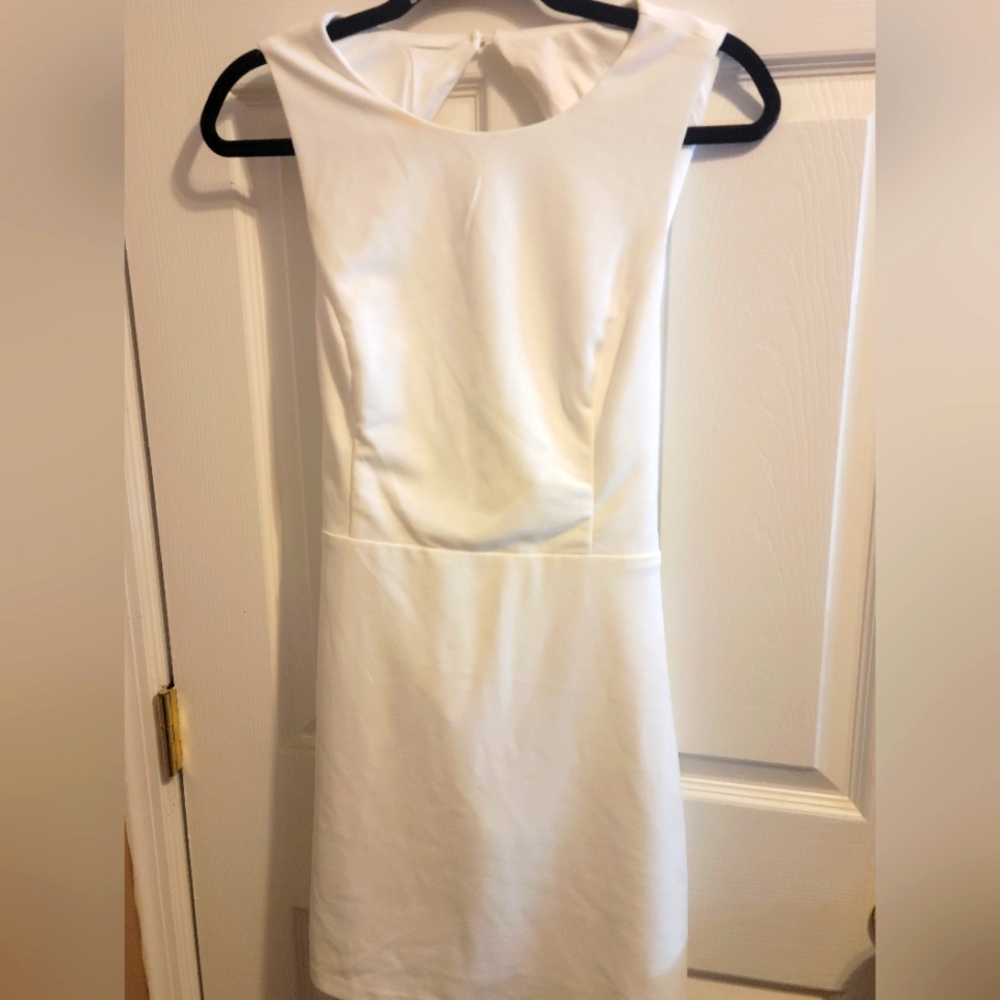 Lulus Confident Cutie White Tie back Sleeveless ) dress. XL